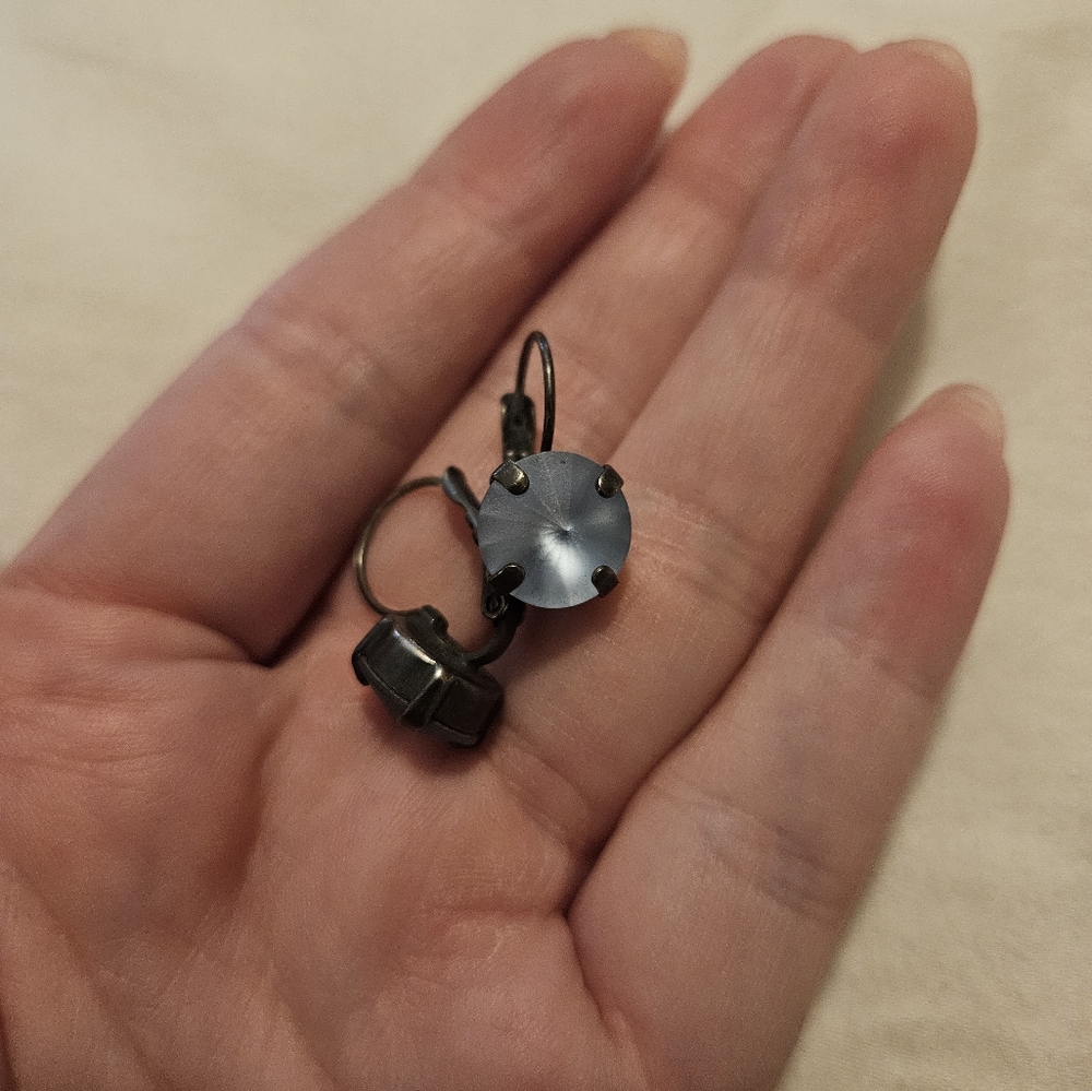 Sabika Inspired Elegant Blue Earrings - Picture 2 of 2